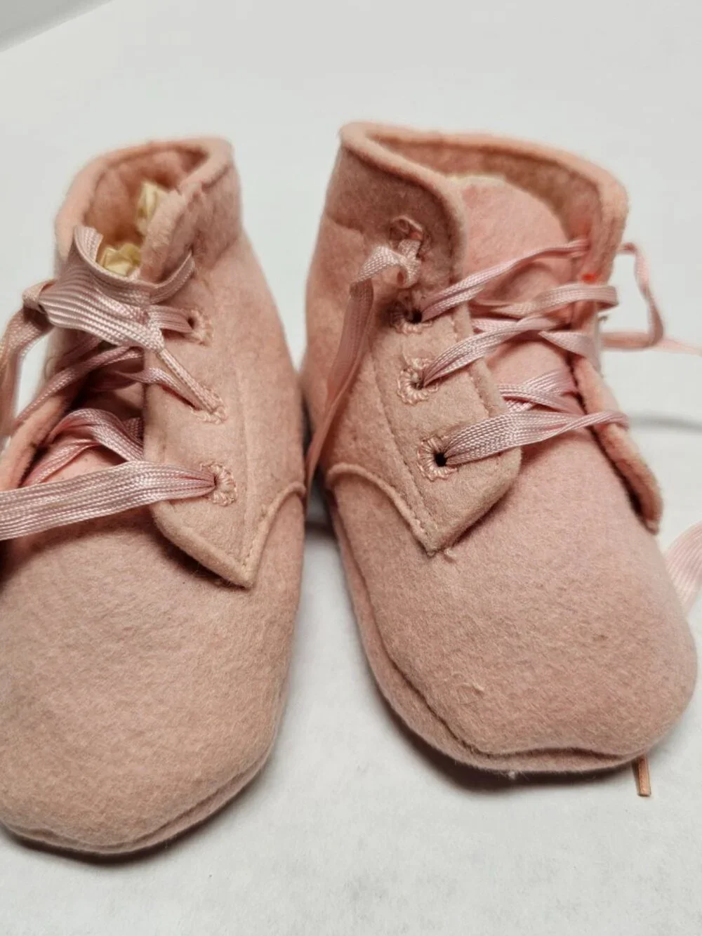 Vintage Infant Baby Deer Pink Felt Wool Satin Lace Made in Farmington USA Shoes